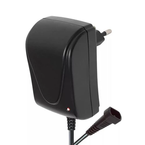 Univerzális, állítható adapter 230V/3-12V DC 1500-2100mA, 6db-os csatlakozókészlettel, visszajelzős